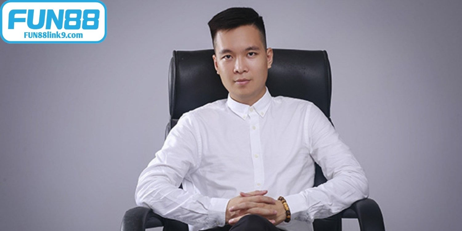 Tích lũy tri thức và trưởng thành đã mang anh đến gần hơn vị trí CEO Nguyễn Thành Vinh